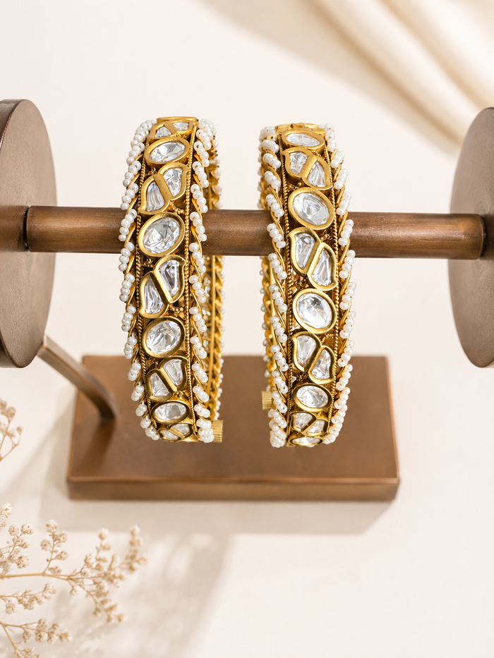 Kundan kadas with white pearls