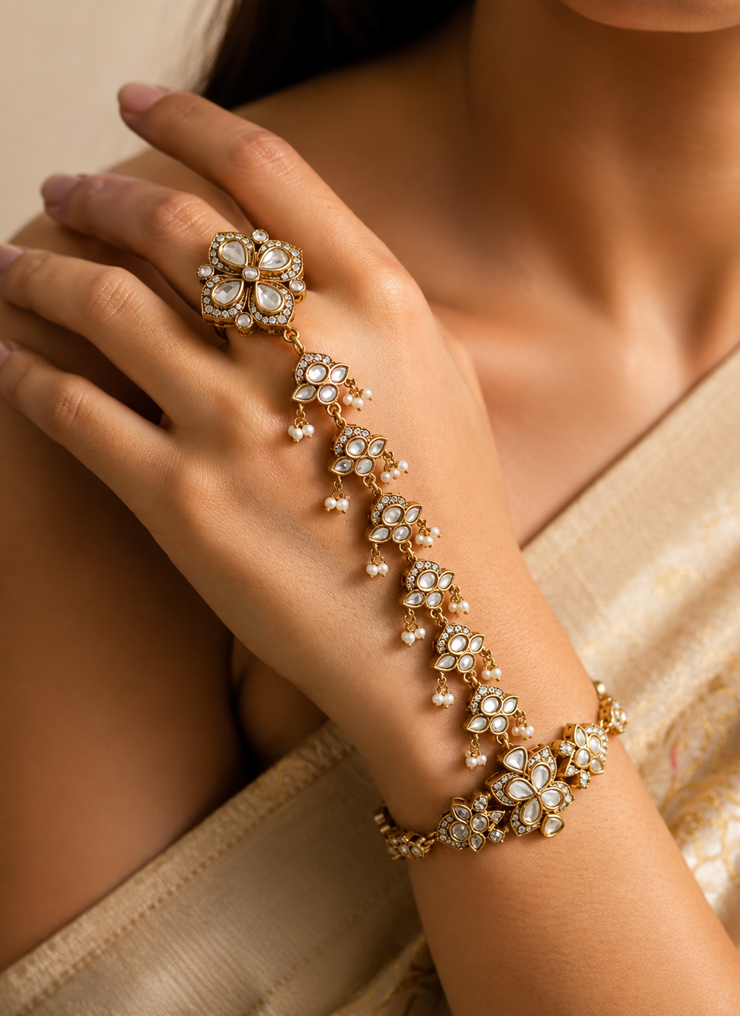 Floral Kundan Pearl Hathphool (1 pcs)