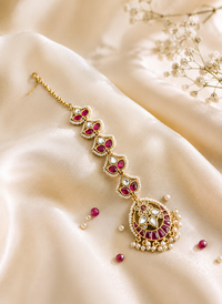 Jadau maang tika with pearl drops