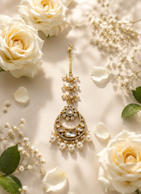 Aarohi Kundan Pearl Maang Tikka
