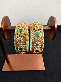Golden Finish Emerald Stone jadau Bangles/kadas