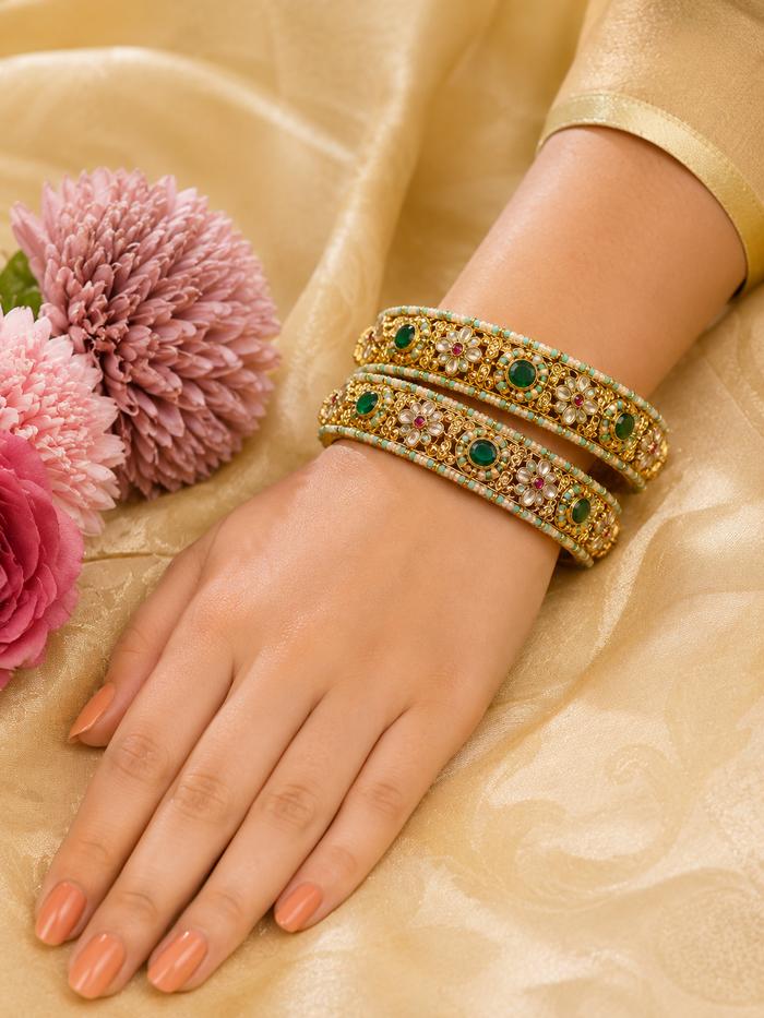 Golden Finish Emerald Stone jadau Bangles/kadas