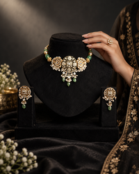 Emerald Royal Medallion Choker Set