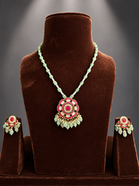 Jadau necklace and earring set