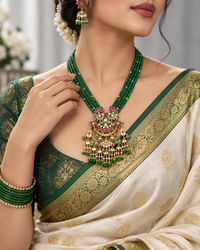 Emerald Noor Jadau Pendant Necklace