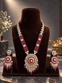 Rani Gulbahar Kundan Long Haar Set