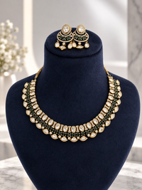 Emerald Noor Kundan Necklace Set